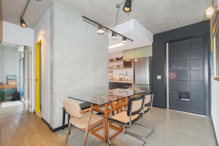 Apartamento à venda com 70m², 2 quartos e 1 vaga Apartamento à venda com 70m², 2 quartos e 1 vagaSala de Jantar