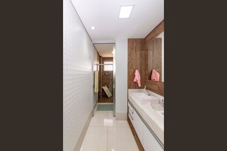 Apartamento à venda com 200m², 4 quartos e 2 vagasBanheiro Social