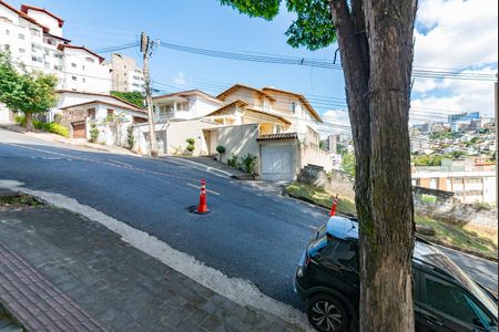 Apartamento à venda com 200m², 4 quartos e 2 vagasQuarto 3