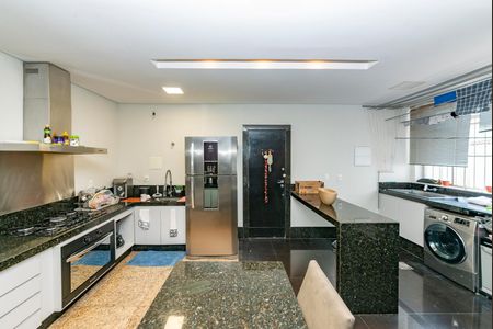 Apartamento à venda com 200m², 4 quartos e 2 vagasCozinha