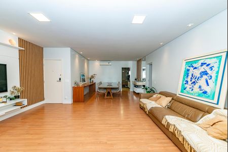 Apartamento à venda com 200m², 4 quartos e 2 vagasSala