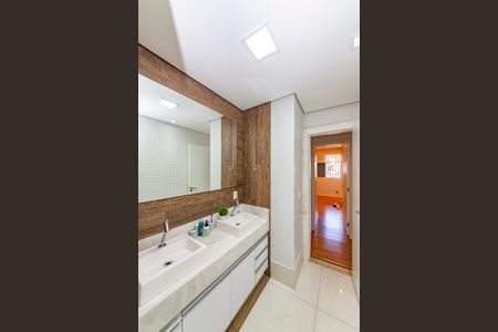 Apartamento à venda com 200m², 4 quartos e 2 vagasBanheiro Social