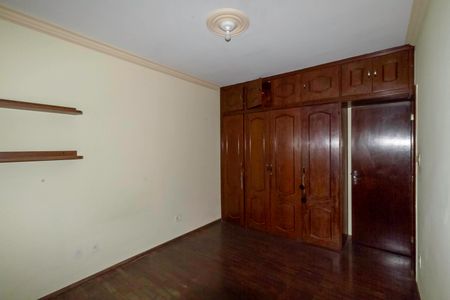 Casa à venda com 1000m², 5 quartos e 8 vagasQuarto 4