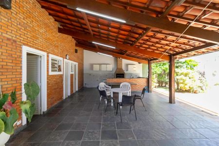 Casa à venda com 1000m², 5 quartos e 8 vagasÁrea Gourmet