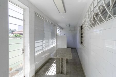 Casa à venda com 1000m², 5 quartos e 8 vagasÁrea de serviço