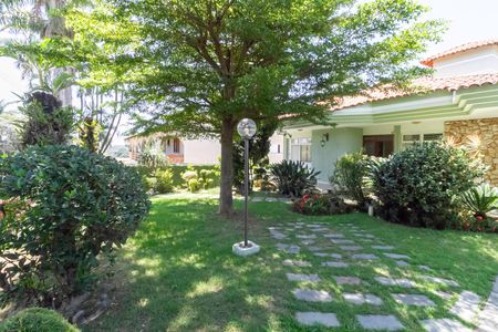 Casa à venda com 1000m², 5 quartos e 8 vagasJardim