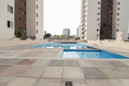 Apartamento à venda com 74m², 3 quartos e 1 vagaPiscina