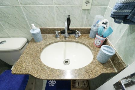 Apartamento à venda com 74m², 3 quartos e 1 vagaBanheiro Social