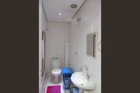 Apartamento à venda com 168m², 3 quartos e 3 vagasBanheiro de Serviço