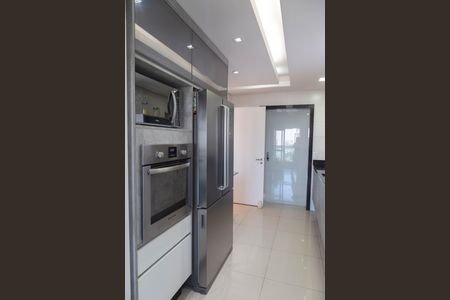 Apartamento à venda com 168m², 3 quartos e 3 vagasCozinha 