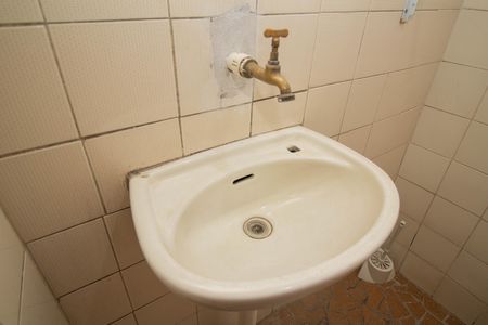 Casa à venda com 251m², 3 quartos e 3 vagas Casa à venda com 251m², 3 quartos e 3 vagasBanheiro da Garagem