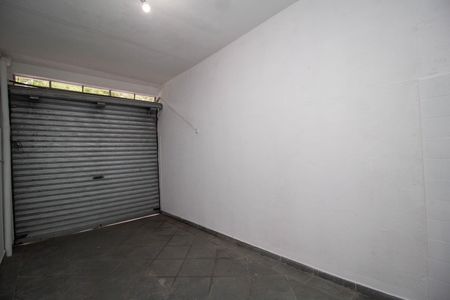Casa à venda com 251m², 3 quartos e 3 vagas Casa à venda com 251m², 3 quartos e 3 vagasGaragem