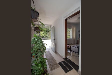 Casa à venda com 251m², 3 quartos e 3 vagas Casa à venda com 251m², 3 quartos e 3 vagasHall de Entrada