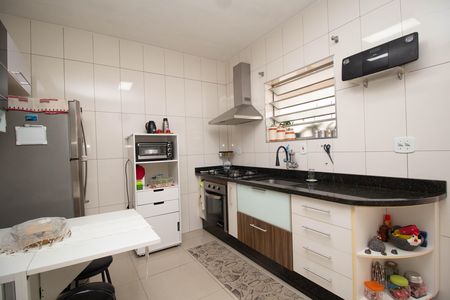 Casa à venda com 251m², 3 quartos e 3 vagas Casa à venda com 251m², 3 quartos e 3 vagasCozinha
