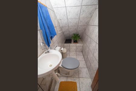 Casa à venda com 251m², 3 quartos e 3 vagas Casa à venda com 251m², 3 quartos e 3 vagasLavabo