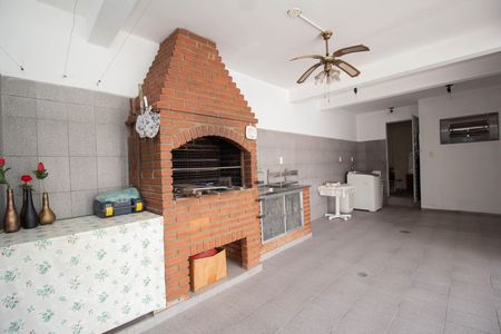 Casa à venda com 251m², 3 quartos e 3 vagas Casa à venda com 251m², 3 quartos e 3 vagasChurrasqueira