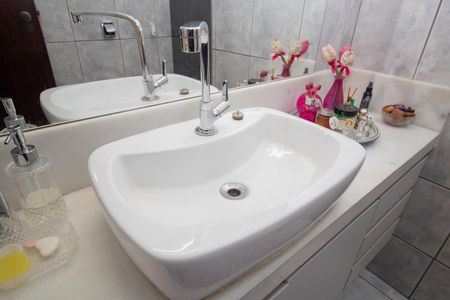 Casa à venda com 251m², 3 quartos e 3 vagas Casa à venda com 251m², 3 quartos e 3 vagasBanheiro Social