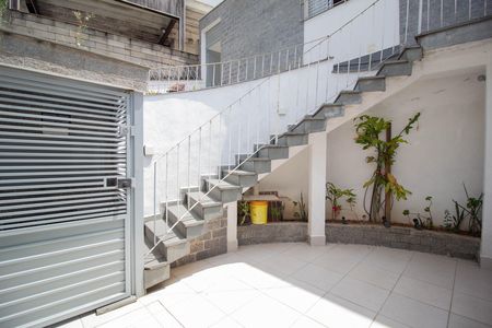 Casa à venda com 251m², 3 quartos e 3 vagas Casa à venda com 251m², 3 quartos e 3 vagasGaragem