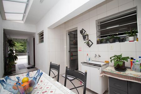 Casa à venda com 251m², 3 quartos e 3 vagas Casa à venda com 251m², 3 quartos e 3 vagasÁrea de Serviço