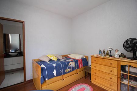 Casa à venda com 251m², 3 quartos e 3 vagas Casa à venda com 251m², 3 quartos e 3 vagasQuarto 1 - Suíte