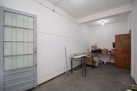Casa à venda com 251m², 3 quartos e 3 vagas Casa à venda com 251m², 3 quartos e 3 vagasGaragem