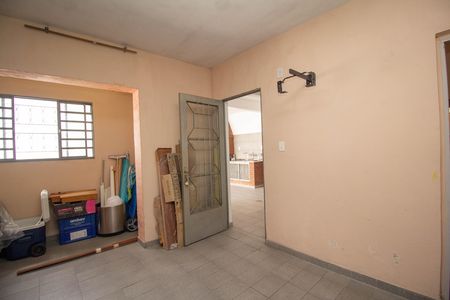 Casa à venda com 251m², 3 quartos e 3 vagas Casa à venda com 251m², 3 quartos e 3 vagasQuarto de Serviço