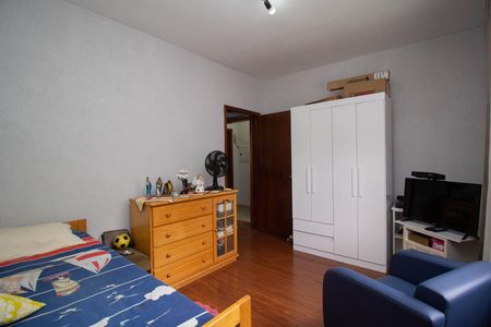 Casa à venda com 251m², 3 quartos e 3 vagas Casa à venda com 251m², 3 quartos e 3 vagasQuarto 1 - Suíte