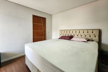 Casa à venda com 366m², 2 quartos e 4 vagasSuíte 1