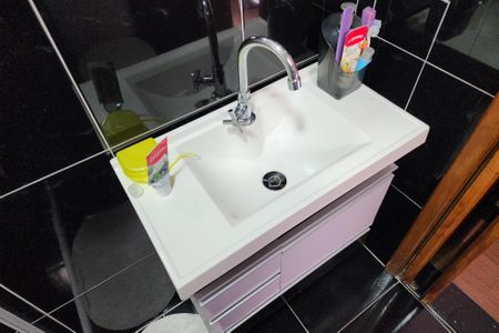 Casa à venda com 366m², 2 quartos e 4 vagasBanheiro da Suíte 2