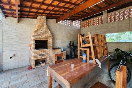 Casa à venda com 366m², 2 quartos e 4 vagasÁrea Gourmet