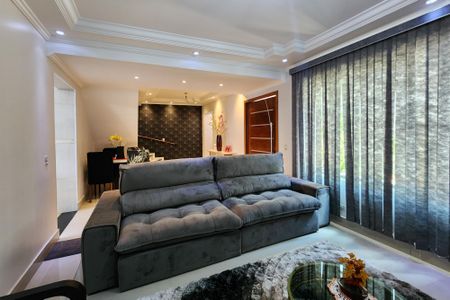 Casa à venda com 366m², 2 quartos e 4 vagasSala 2