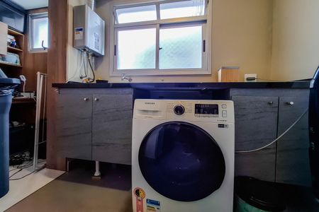 Apartamento à venda com 86m², 2 quartos e 2 vagasLavanderia