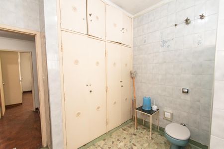 Casa à venda com 200m², 3 quartos e 2 vagasBanheiro