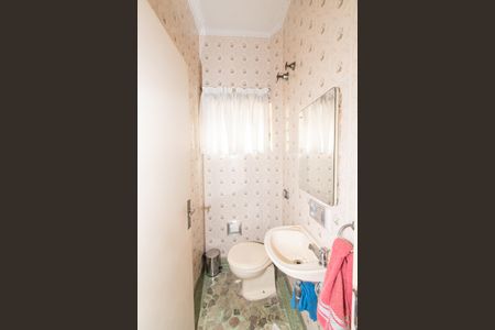 Casa à venda com 200m², 3 quartos e 2 vagasLavabo