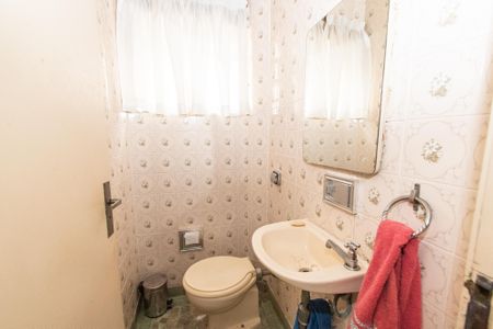 Casa à venda com 200m², 3 quartos e 2 vagasLavabo