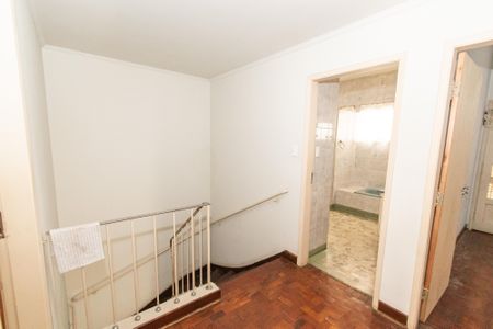 Casa à venda com 200m², 3 quartos e 2 vagasHall dos quartos