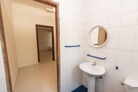 Casa à venda com 269m², 4 quartos e sem vagaBanheiro