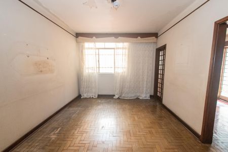 Casa à venda com 269m², 4 quartos e sem vagaSala de jantar