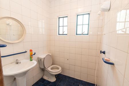 Casa à venda com 269m², 4 quartos e sem vagaBanheiro