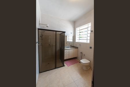 Casa à venda com 269m², 4 quartos e sem vagaBanheiro 2