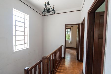 Casa à venda com 269m², 4 quartos e sem vagaHall dos quartos