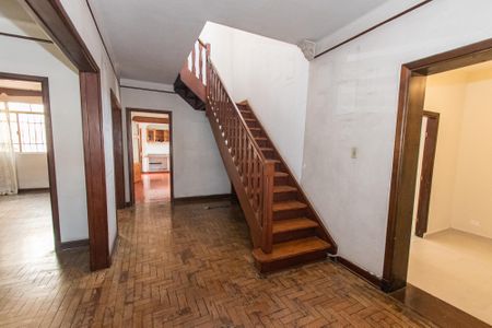 Casa à venda com 269m², 4 quartos e sem vagaHall