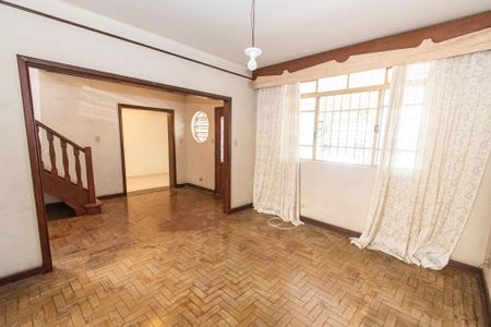 Casa à venda com 269m², 4 quartos e sem vagaSala