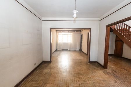 Casa à venda com 269m², 4 quartos e sem vagaSala