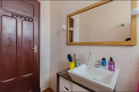 Casa à venda com 160m², 3 quartos e 2 vagasBanheiro da Suíte 2