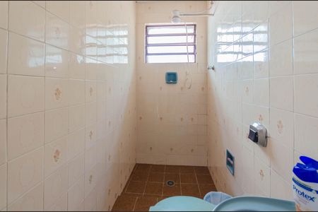 Casa à venda com 160m², 3 quartos e 2 vagasBanheiro de serviço