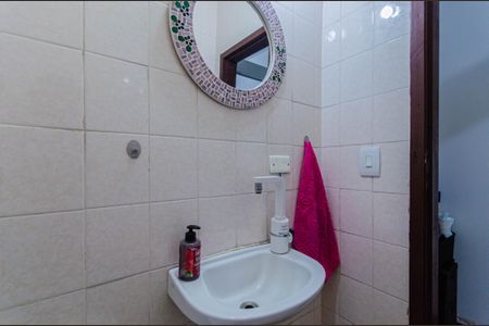 Casa à venda com 160m², 3 quartos e 2 vagasLavabo