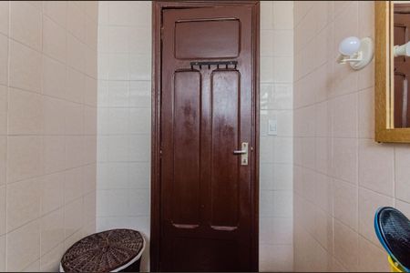 Casa à venda com 160m², 3 quartos e 2 vagasBanheiro da Suíte 2