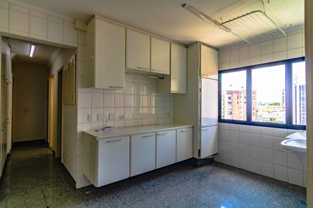 Apartamento à venda com 370m², 6 quartos e 6 vagasÁrea de Serviço