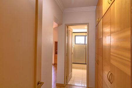 Apartamento à venda com 370m², 6 quartos e 6 vagasCloset